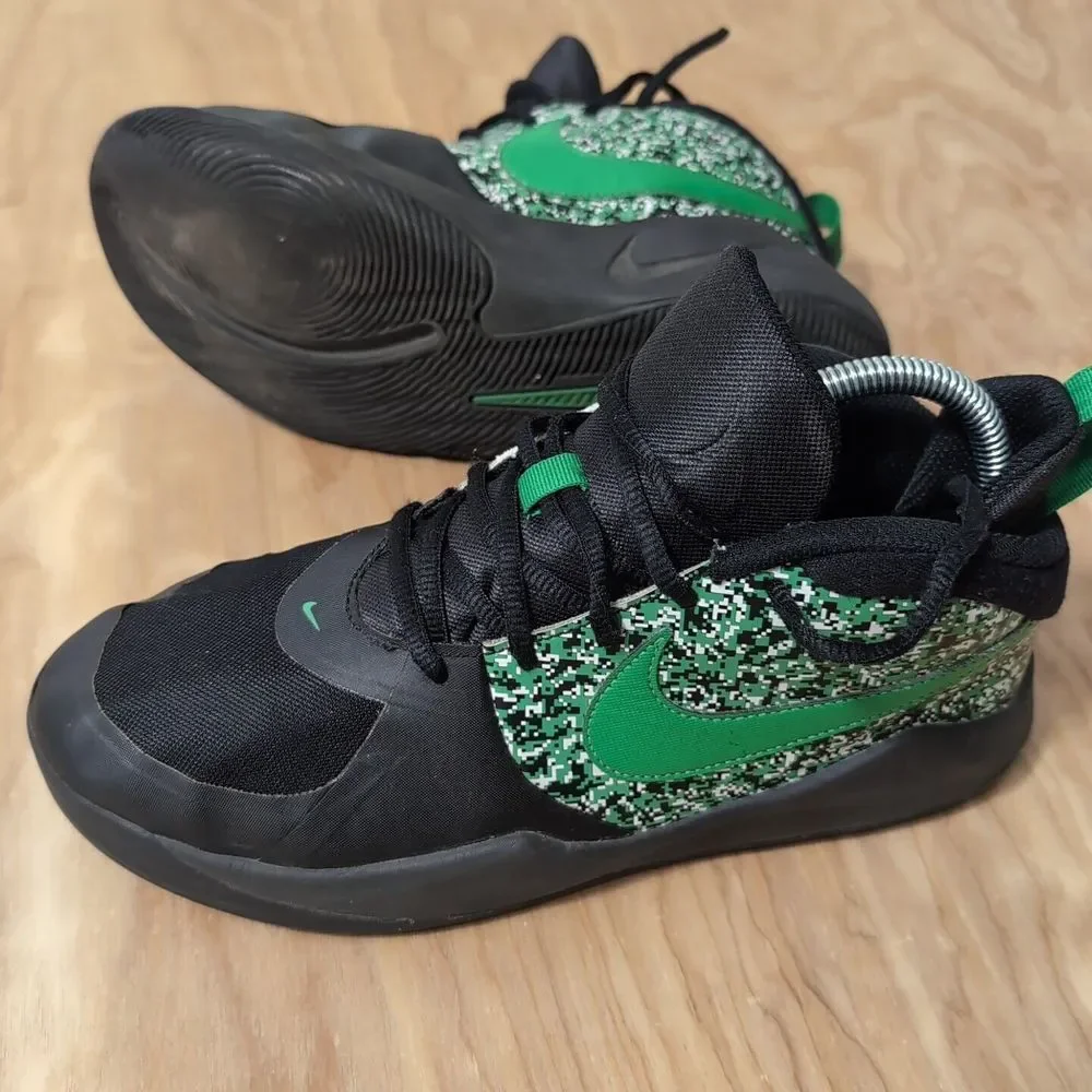 Nike Team Hustle D 9 DIGI (GS) Sz 7Y Kids‎ Black/Green Boys Sneaker DC1992 001